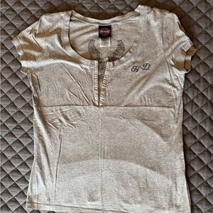 Harley-Davidson Gray Women's short sleeve Tshirt. Hook & eye chest closure. XL